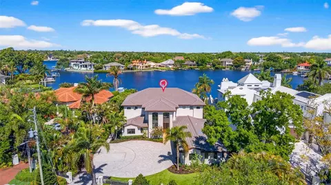 460 Coffee Pot Riviera NE, Saint Petersburg, FL 33704