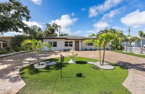 6750 W Flamingo Way S, Saint Petersburg, FL 33707