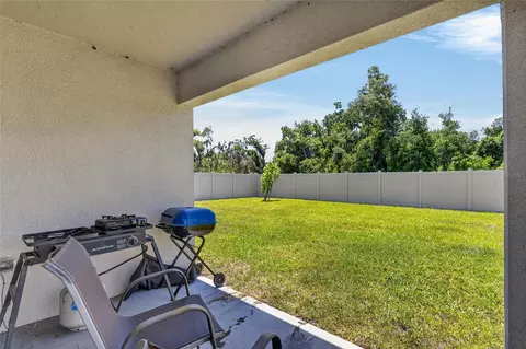 Exterior - 3255 Silver Date Dr, Wimauma, FL 33598 photo 6 of 10