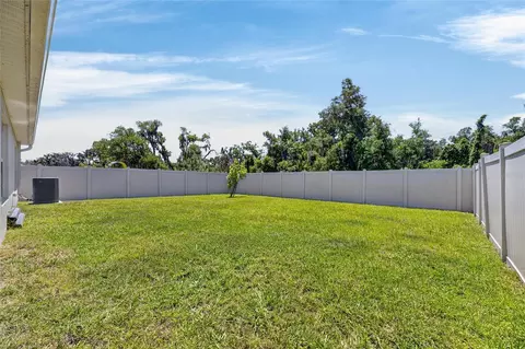 Exterior - 3255 Silver Date Dr, Wimauma, FL 33598 photo 2 of 10