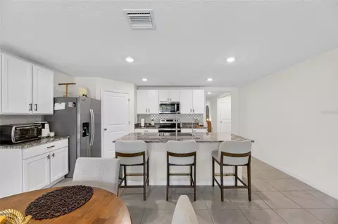 Kitchen - 3255 Silver Date Dr, Wimauma, FL 33598 photo 4 of 7