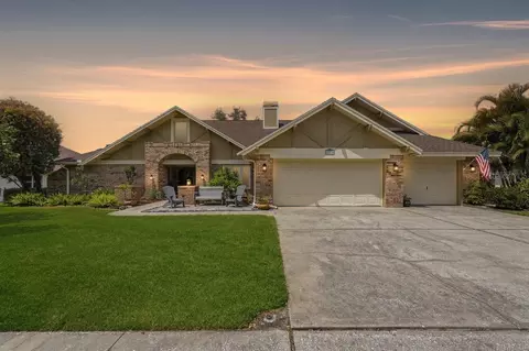 325 Sheffield Cir W, Palm Harbor, FL 34683