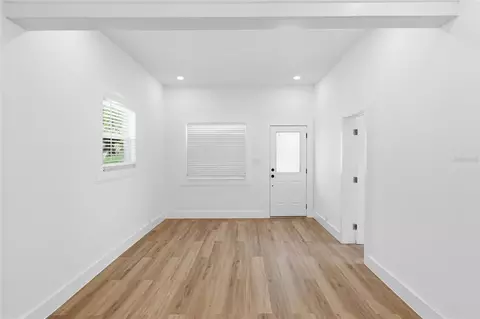 Living - 2120 W Nassau St, Tampa, FL 33607 photo 3 of 5