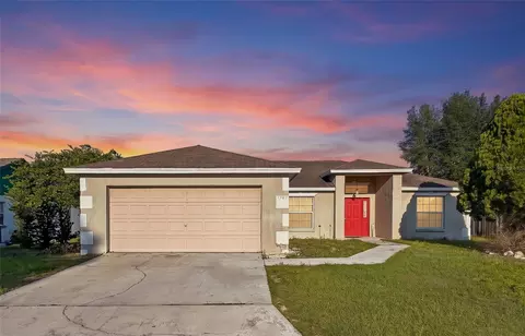 7967 Apple Blossom Dr, Lakeland, FL 33810