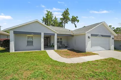 2333 Towering Oaks Cir, Seffner, FL 33584