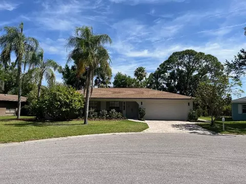 1909 Deancroft Rd, Sarasota, FL 34235