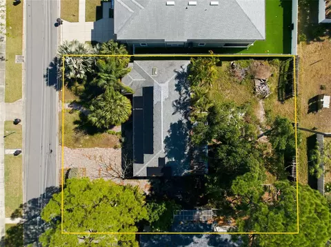 208 48th Ave N, Saint Petersburg, FL 33703