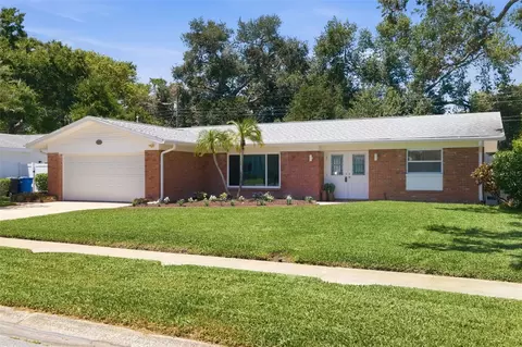 6477 33rd Ave N, Saint Petersburg, FL 33710