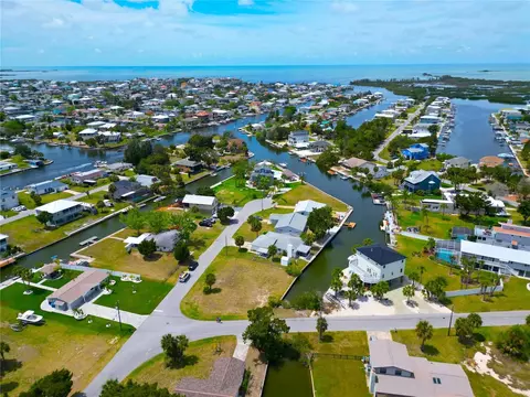 3463 Paragon Ter, Hernando Beach, FL 34607 photo 3