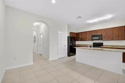 Entry Way - 8850 Indigo Trail Loop, Riverview, FL 33578 photo 7 of 16