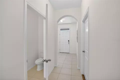 Entry Way - 8850 Indigo Trail Loop, Riverview, FL 33578 photo 1 of 16