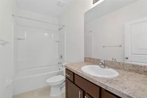 Bath - 8850 Indigo Trail Loop, Riverview, FL 33578 photo 3 of 4