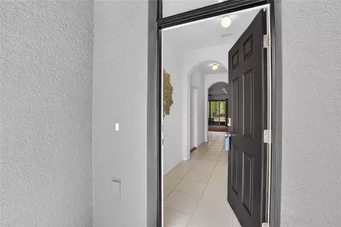 Entry Way - 8850 Indigo Trail Loop, Riverview, FL 33578 photo 15 of 16