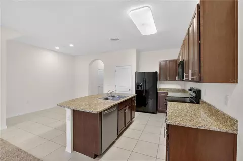 Kitchen - 8850 Indigo Trail Loop, Riverview, FL 33578 photo 2 of 3