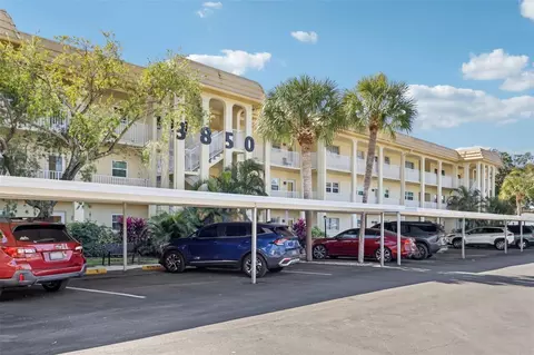3850 13th Ave N #210, Saint Petersburg, FL 33713