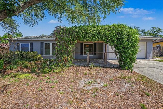 3718 Greenford St, Valrico, FL 33596