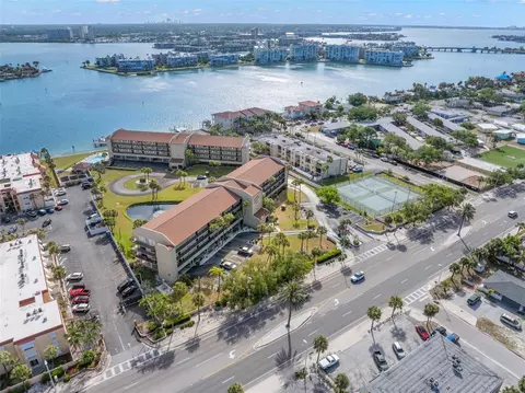 8711 Blind Pass Rd #104A, Saint Petersburg, FL 33706