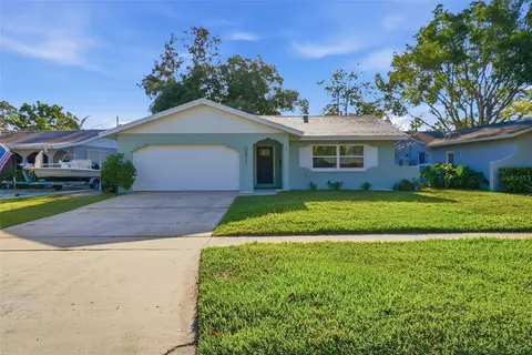 5611 Venetian Blvd NE, Saint Petersburg, FL 33703