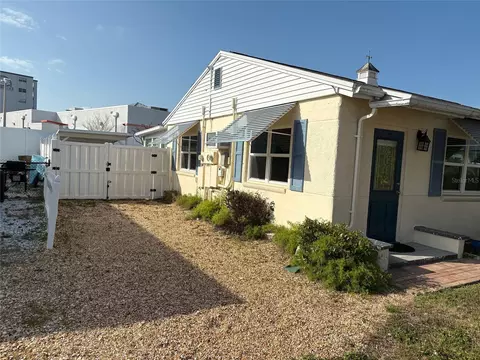111 174th Ave E, Redington Shores, FL 33708 photo 3
