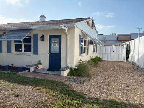 111 174th Ave E, Redington Shores, FL 33708 photo 2