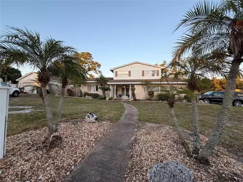 8209 134th St, Seminole, FL 33776