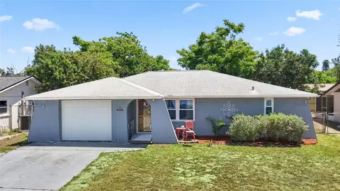 8840 Carmen Ln, Port Richey, FL 34668