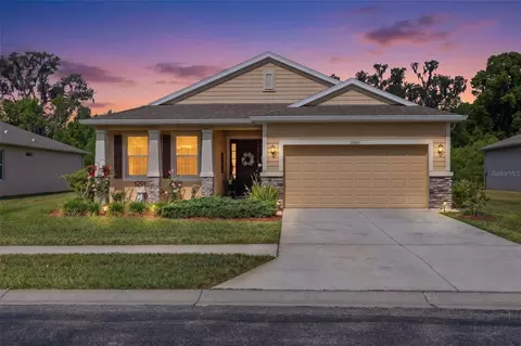 12421 Eastpointe Dr, Dade City, FL 33525