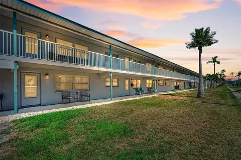 5257 81st Ln N #2, Saint Petersburg, FL 33709