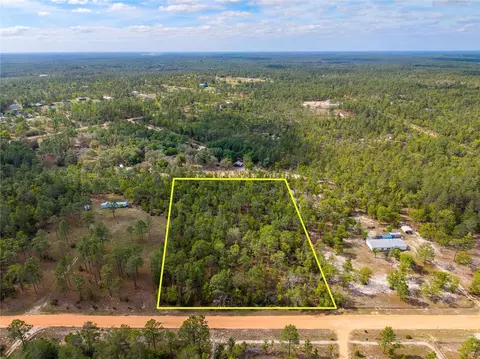 230 Melrose Landing Dr, Hawthorne, FL 32640