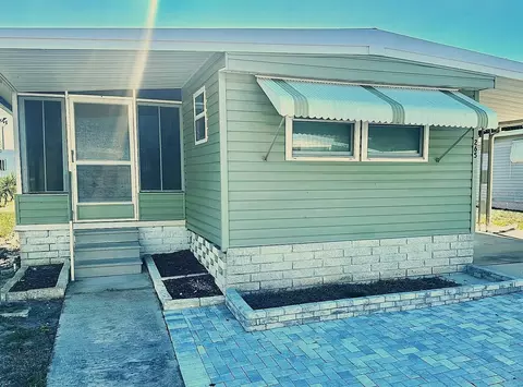 9790 66th St N #265, Pinellas Park, FL 33782