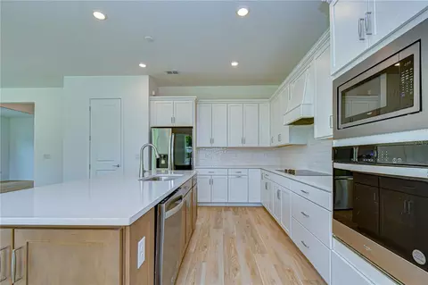 Kitchen - 12105 Orchid Ash St, Riverview, FL 33579 photo 2 of 3