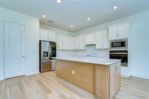 Kitchen - 12105 Orchid Ash St, Riverview, FL 33579 photo 1 of 3