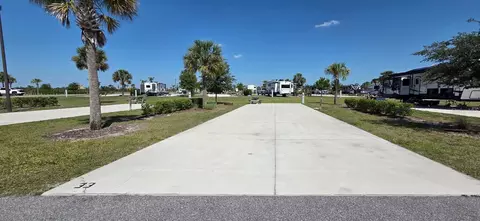 33 Tiki Turn Hyw 630 E, Lake Wales, FL 33898
