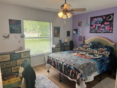 Bedroom - 1472 Ivydale Rd, Spring Hill, FL 34606 photo 3 of 4