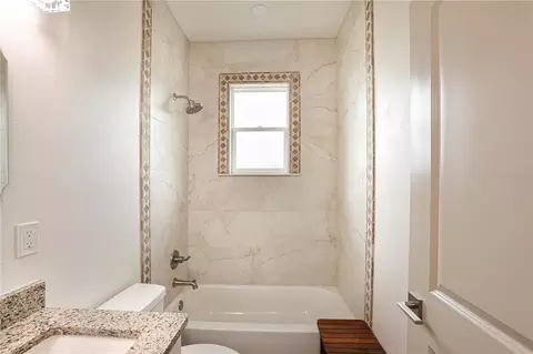 Bath - 7825 Pine Glen Rd, Sebring, FL 33876 photo 5 of 5