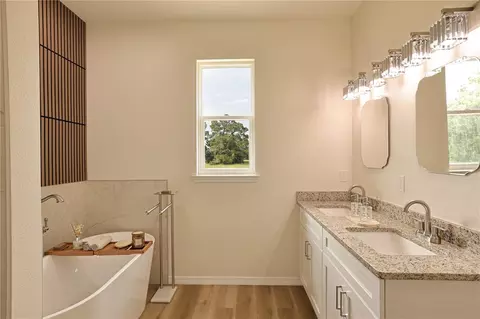 Bath - 7825 Pine Glen Rd, Sebring, FL 33876 photo 3 of 5