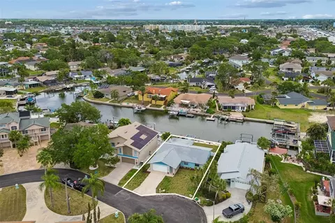 5440 Leahy Ln, New Port Richey, FL 34652