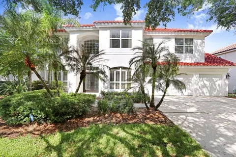 18124 Courtney Breeze Dr, Tampa, FL 33647