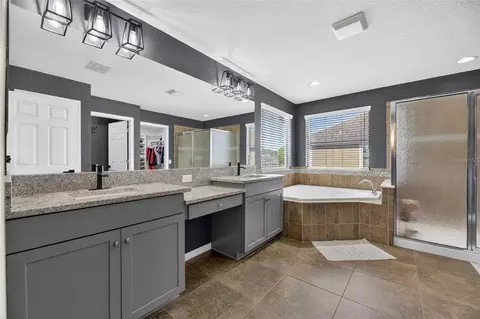 Bath - 11807 Harpswell Dr, Riverview, FL 33579 photo 2 of 3