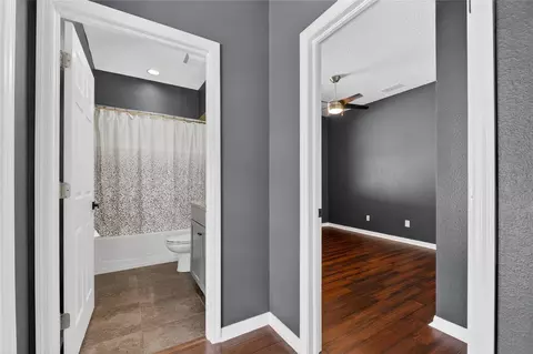 Entry Way - 11807 Harpswell Dr, Riverview, FL 33579 photo 4 of 8