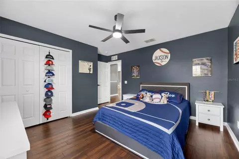Bedroom - 11807 Harpswell Dr, Riverview, FL 33579 photo 4 of 5