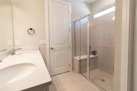 Bath - 12951 Brookside Moss Dr, Riverview, FL 33579 photo 3 of 3