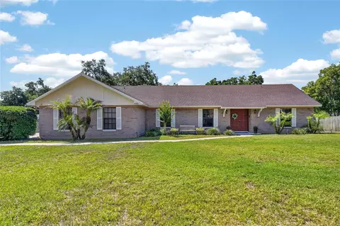 4205 Brooke Dr, Valrico, FL 33594