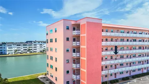 6025 Shore Blvd S #303, Gulfport, FL 33707