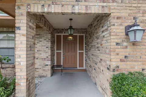 705 Herlong Ct, Brandon, FL 33511