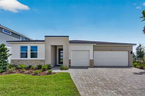9553 Natural Oak Pt, Dade City, FL 33525