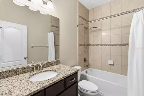 Bath - 1312 Nova Park Ct, Saint Cloud, FL 34771 photo 3 of 3