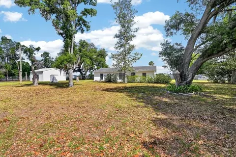 37327 Stanford Ave, Zephyrhills, FL 33541