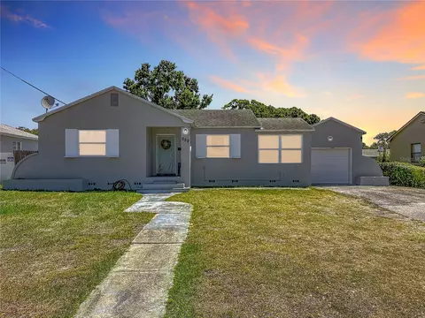 550 40th St S, Saint Petersburg, FL 33711