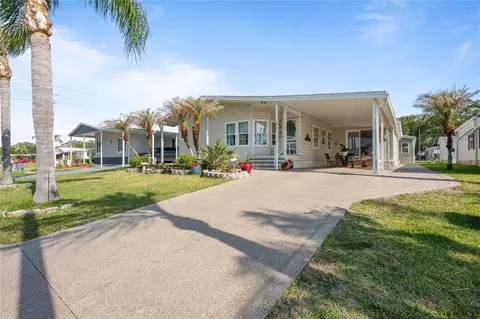 36743 Kiowa Ave, Zephyrhills, FL 33542